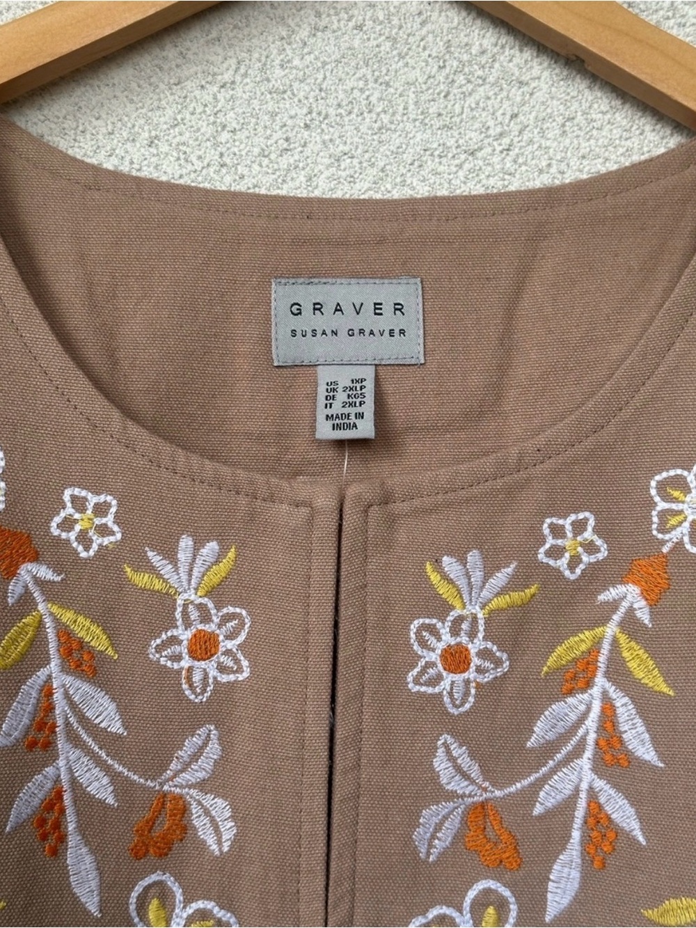 Susan Graver Embroidered Floral Jacket 1XP Boho Taupe Linen Blend, NWT - Picture 2 of 4